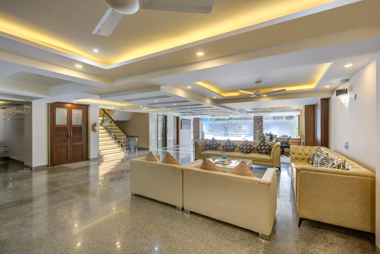 Hotel Le Tresor à New Delhi Extérieur photo