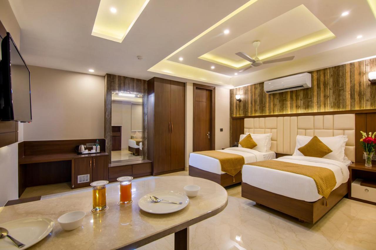 Hotel Le Tresor à New Delhi Extérieur photo