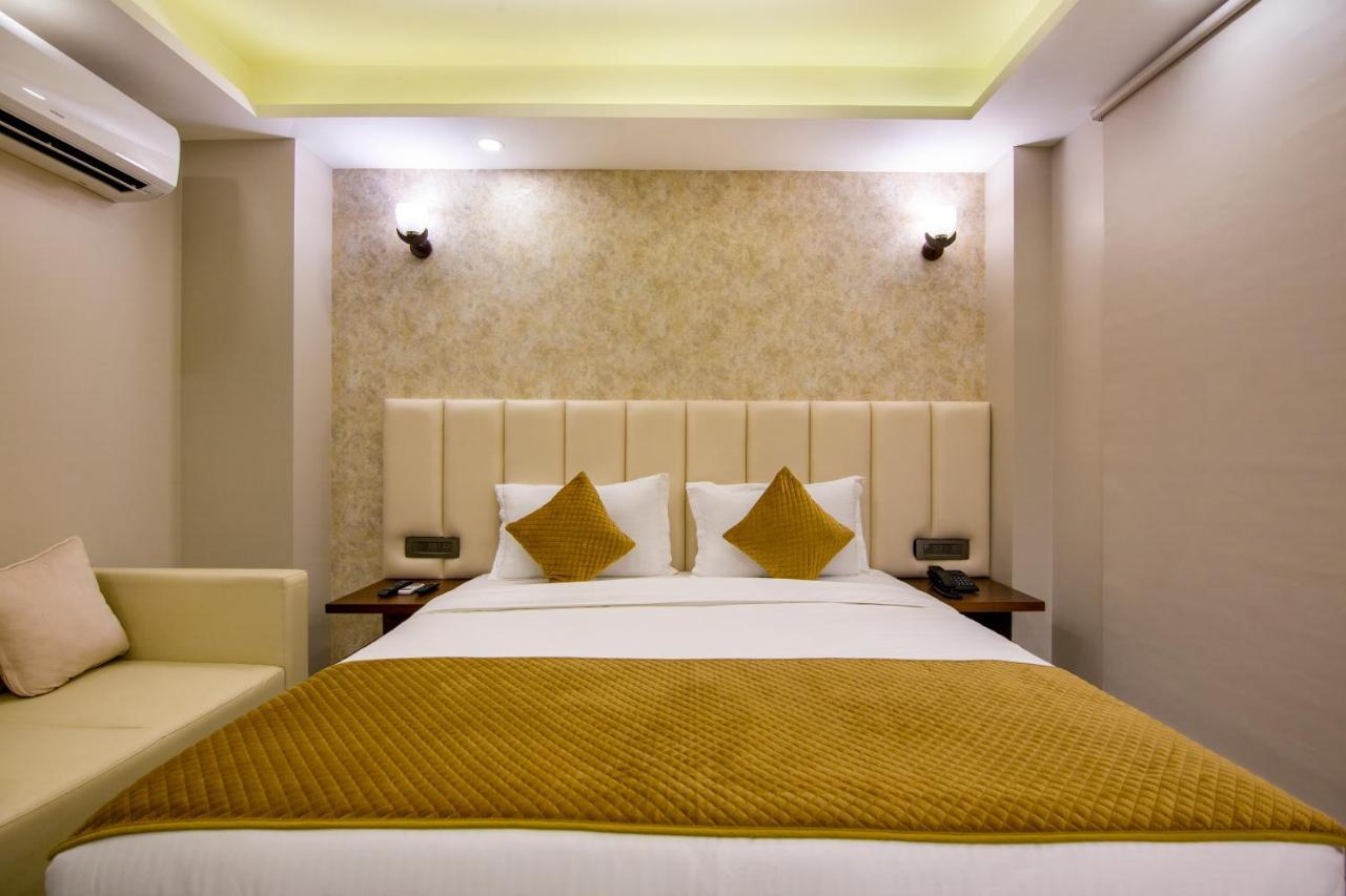 Hotel Le Tresor à New Delhi Extérieur photo